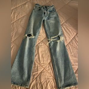 Abercrombie Ultra High Rise 90’s Straight Jeans